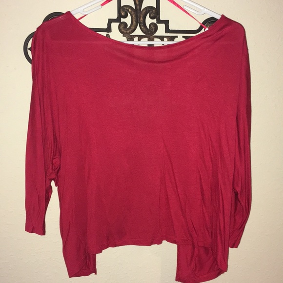 Red long sleeve crop - Picture 2 of 2